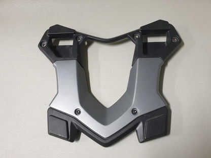 Framsidan på Pakethållare från en BMW R 1200 R -2014 motorcykel.