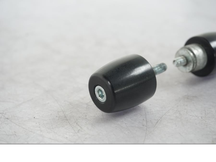 Höger sida på Styrvikt från en Suzuki GSX-R 750 -1998 motorcykel.