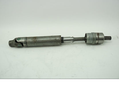 Framsidan på Kardanaxel från en Honda VFR 1200 -2012 motorcykel.