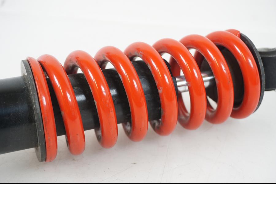 Höger sida på Stötdämpare från en Yamaha YZF-R 125 -2012 motorcykel.