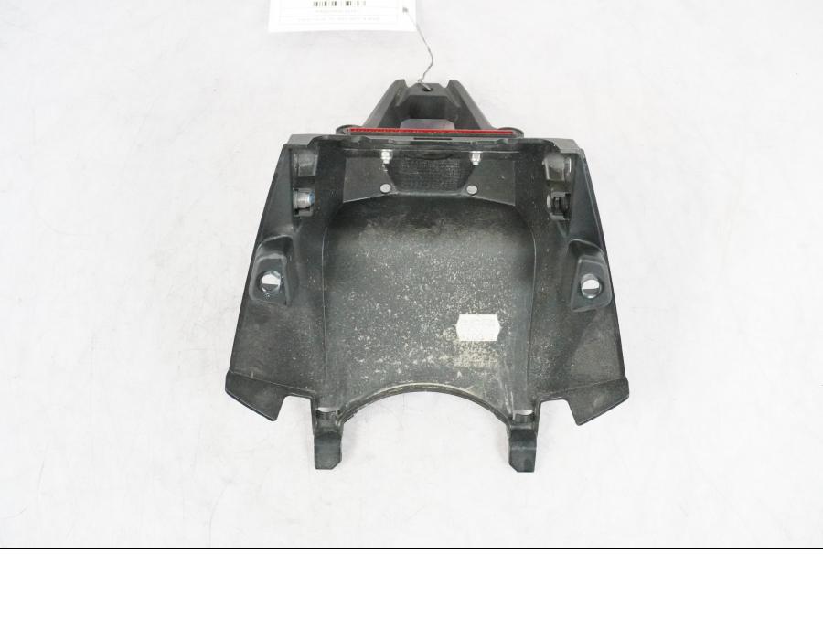 Vänster sida på Skylthållare från en BMW R 1250 GSA -2021 motorcykel.