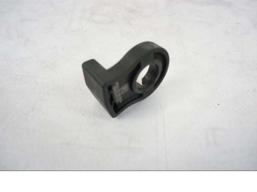 Höger sida på Quickshift från en KTM 790 Duke -2019 motorcykel.