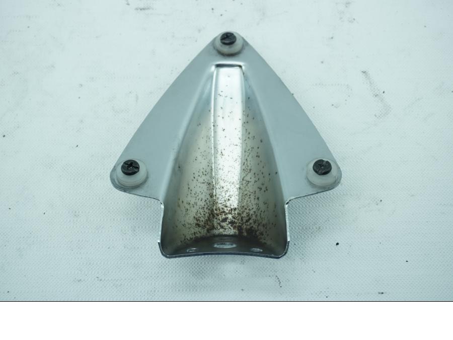 Baksidan på Skylthållare från en Kawasaki VN 1500 Classic Tourer -2001 motorcykel.