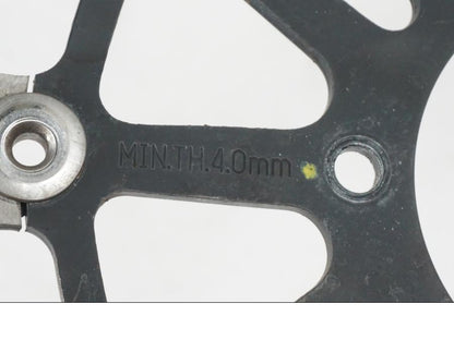 Vänster sida på Bromsskiva från en MV Agusta Dragster -2014 motorcykel.