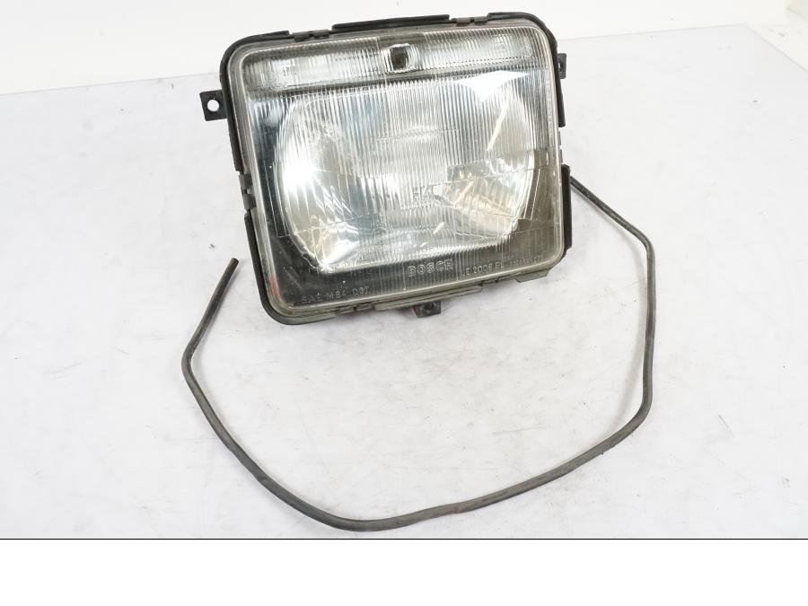 Framsidan på Strålkastare från en BMW K 1100 LT -1999 motorcykel.