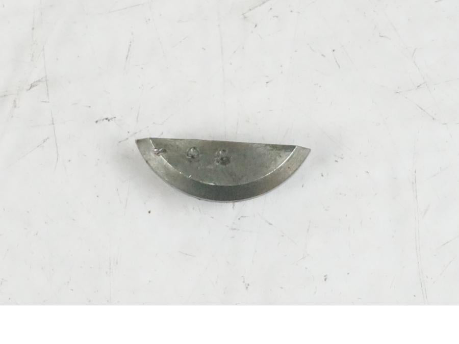 Baksidan på Generator från en Kawasaki Z 900 -2019 motorcykel.