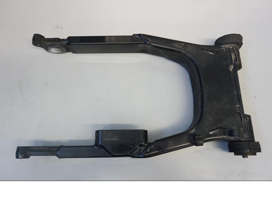 Baksidan på Sving från en H-D Touring Road King Classic FLHRCI -2008 motorcykel.