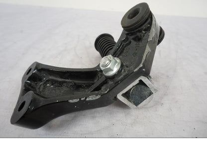 Snett nerifrån på Fotpinne från en Kawasaki VN 1500 -2003 motorcykel.