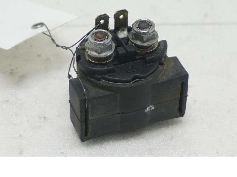 Framsidan på Startrelä från en Triumph Tiger Explorer -2012 motorcykel.