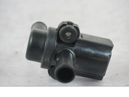 Baksidan på Second Air från en Triumph Tiger 1200 -2018 motorcykel.