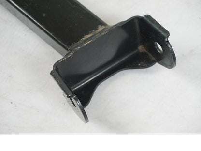 Höger sida på Länkarm från en Suzuki LTA 750 XP E -2009 motorcykel.