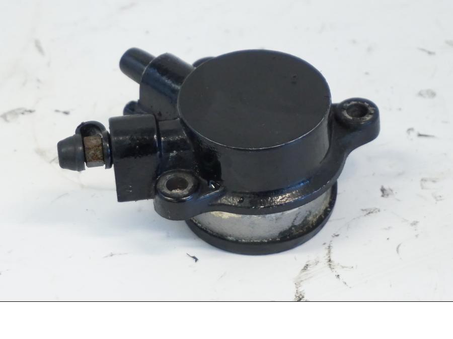 Baksidan på Kopplingslavcylinder från en Yamaha YZF 1000 R -1997 motorcykel.