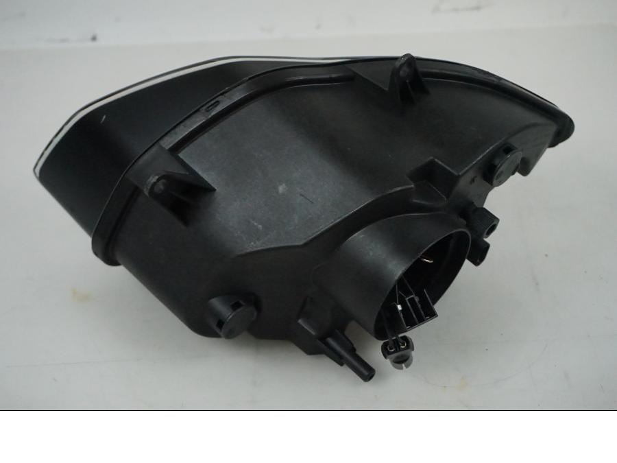 Vänster sida på Strålkastare från en BMW K 1200 RS -2008 motorcykel.