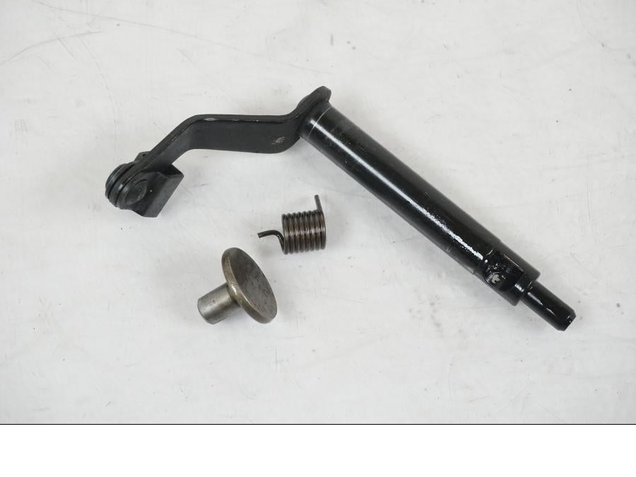 Framsidan på Kopplingsarm från en Honda CBR 125 R -2006 motorcykel.