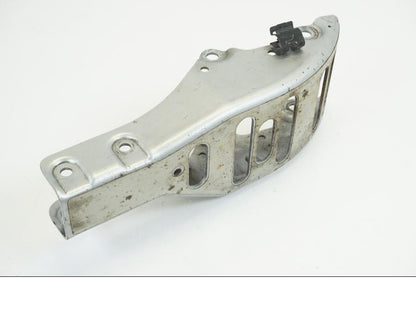 Höger sida på Hasplåt från en BMW F 650 CS -2002 motorcykel.