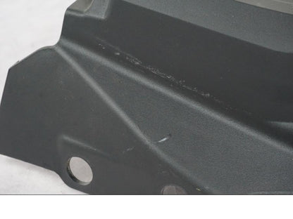 Snett uppifrån på Undertail från en KTM 390 Duke -2018 motorcykel.