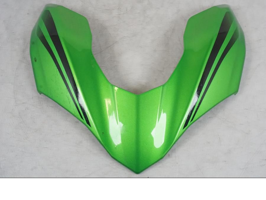 Framsidan på Toppkåpa från en Kawasaki Z 900 -2019 motorcykel.