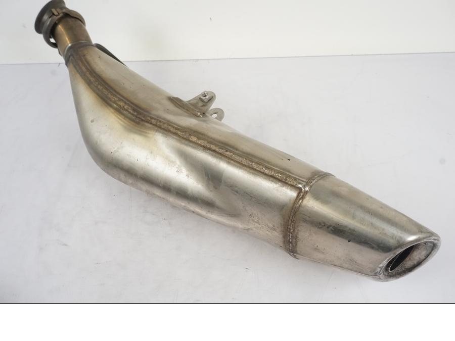 Höger sida på Avgassystem från en KTM 790 Duke -2019 motorcykel.