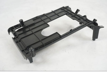 Snett nerifrån på Motronic styrenhet från en BMW R 1250 GS -2021 motorcykel.