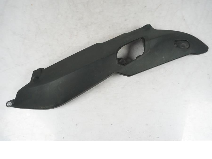 Framsidan på Bakvinge från en BMW R 1200 R -2007 motorcykel.