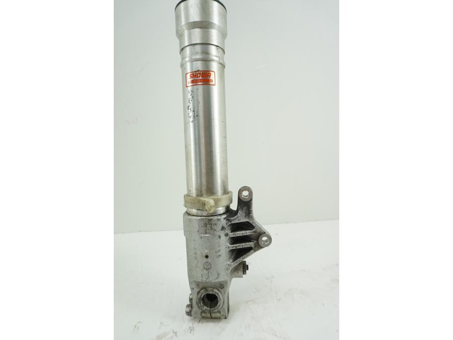 Snett uppifrån på Gaffelben från en Honda CBR 900 RR -1997 motorcykel.