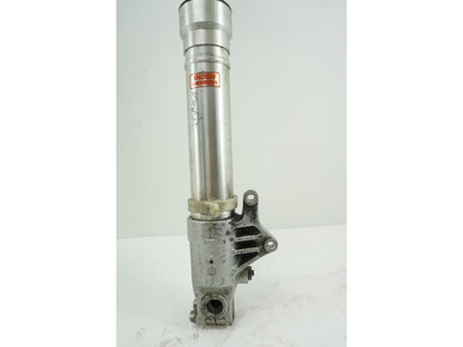 Snett uppifrån på Gaffelben från en Honda CBR 900 RR -1997 motorcykel.