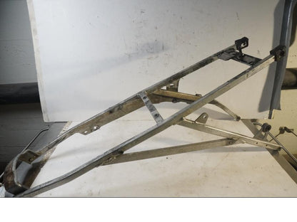 Snett uppifrån på Bakram från en KTM 625 SC SM -2002 motorcykel.