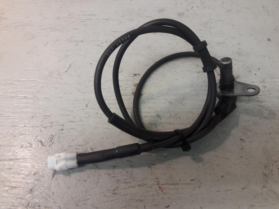 Framsidan på ABS givare från en Yamaha MT 125 -2017 motorcykel.