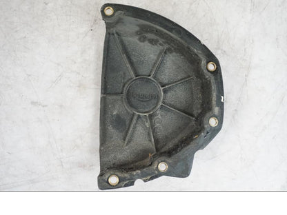 Vänster sida på Drevkåpa från en Triumph Tiger -2009 motorcykel.