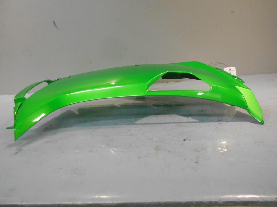 Baksidan på Sidkåpa från en Kawasaki ER-6F -2012 motorcykel.