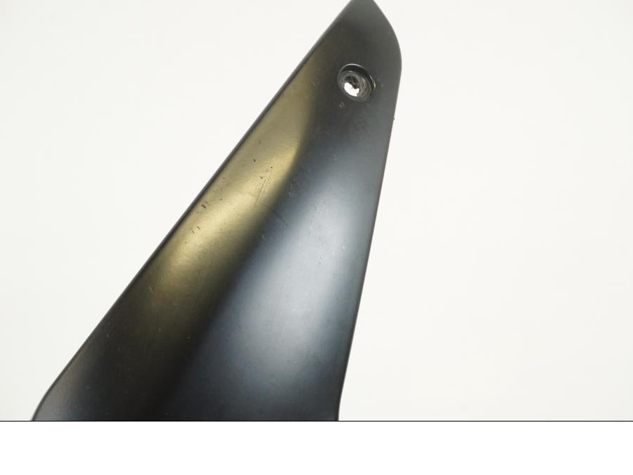 Snett uppifrån på Sidopanel från en Ducati Monster 800 -2005 motorcykel.