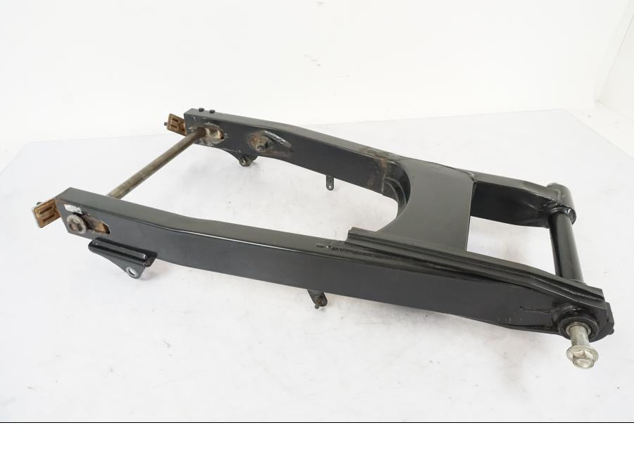 Framsidan på Sving från en Honda CB 750 -1996 motorcykel.