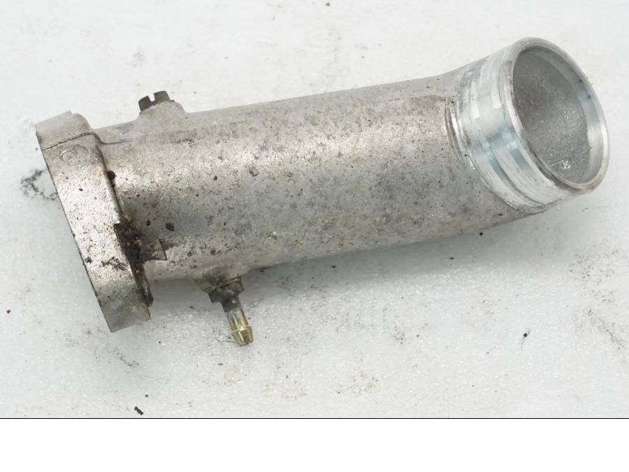 Framsidan på Insug från en Ducati Monster 600 -2001 motorcykel.