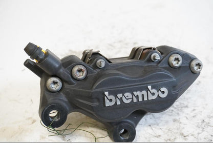 Framsidan på Bromsok från en BMW F 800 R -2010 motorcykel.