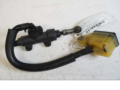 Framsidan på Bromshuvudcylinder från en Honda CBR 1000 RR -2006 motorcykel.