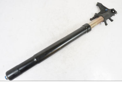 Framsidan på Gaffelben från en Suzuki GSX-R 750 -2007 motorcykel.