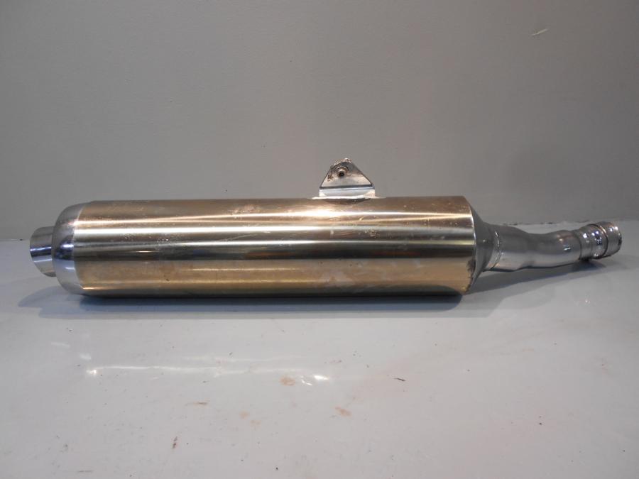 Framsidan på Ljuddämpare från en Yamaha TRX 850 -1996 motorcykel.