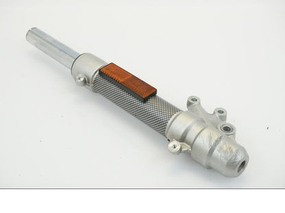 Framsidan på Gaffelben från en Yamaha NS50F Aerox 4 -2017 moped.