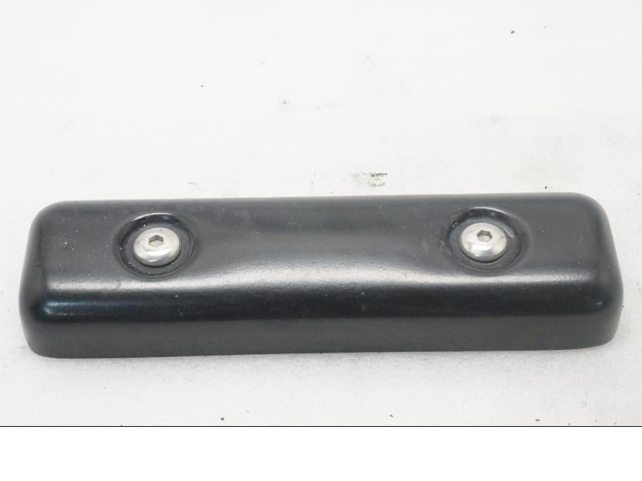 Framsidan på Vattenkylkåpa från en Triumph Legend TT -2000 motorcykel.