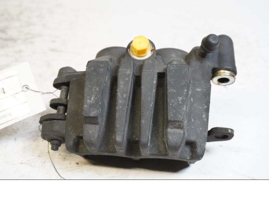 Baksidan på Bromsok från en Suzuki SV 650 -2003 motorcykel.