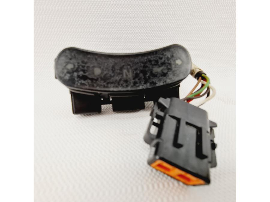 Framsidan på Kontrollampor från en H-D Touring Road King Custom FLHRSI -2004 motorcykel.