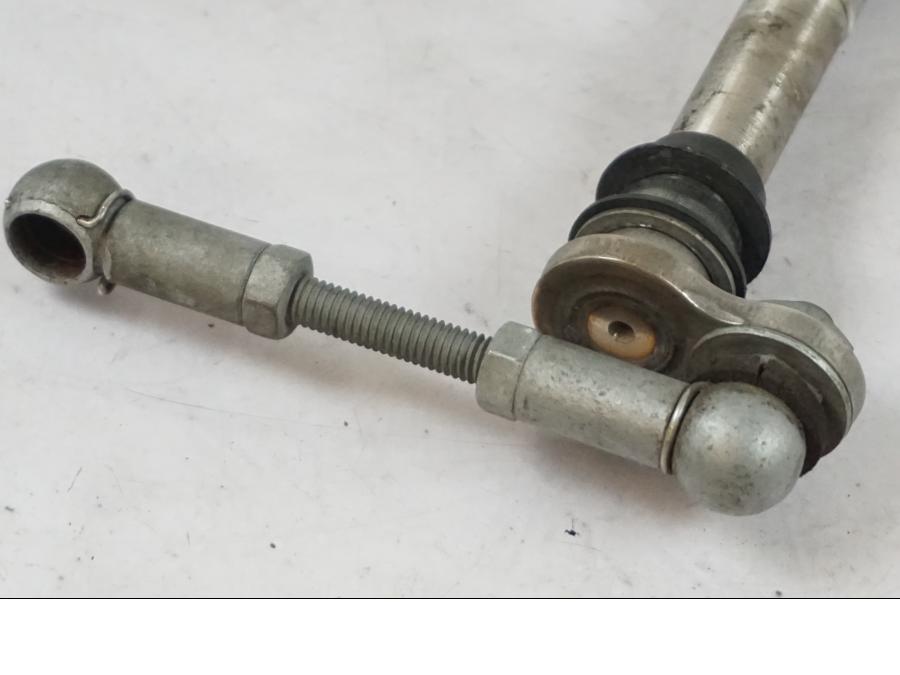 Vänster sida på Växelspak från en BMW R 1200 R -2007 motorcykel.