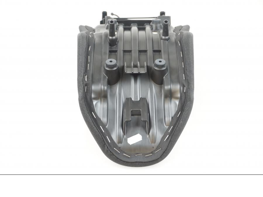 Vänster sida på Sadel från en Yamaha Tenere 700 -2021 motorcykel.