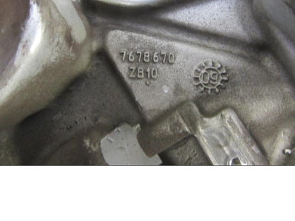 Höger sida på Fotpinnefäste från en BMW F 800 R -2012 motorcykel.