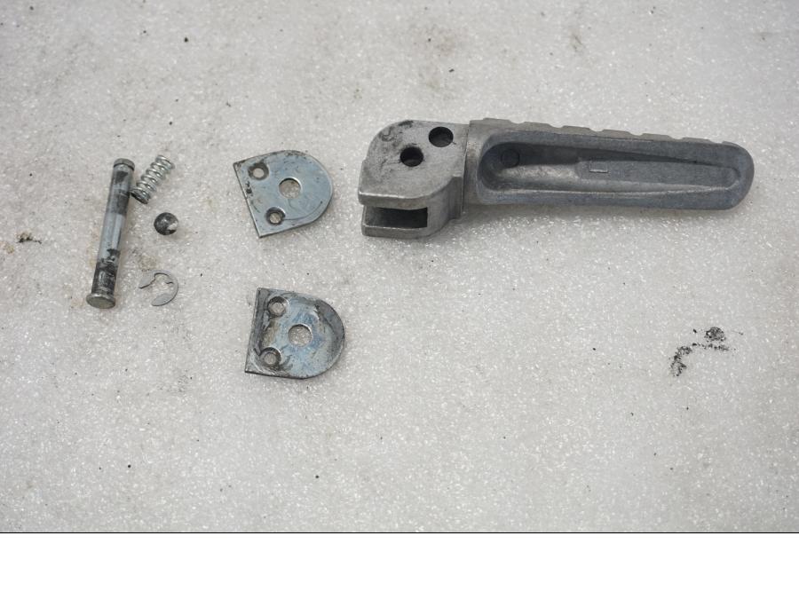 Baksidan på Fotpinne från en Ducati Monster 796 -2013 motorcykel.