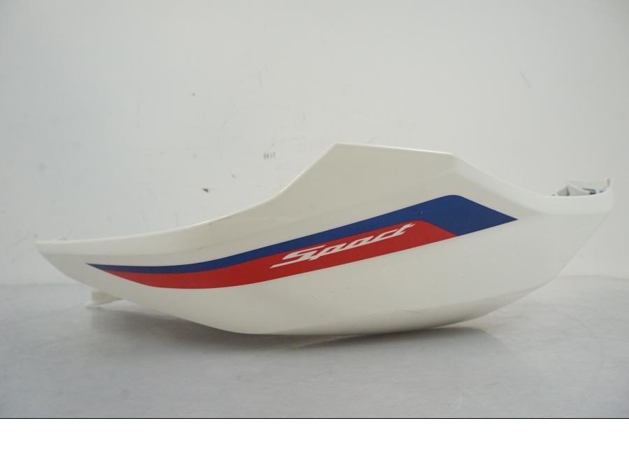 Baksidan på Bensintankskåpa från en BMW G 310 R -2021 motorcykel.