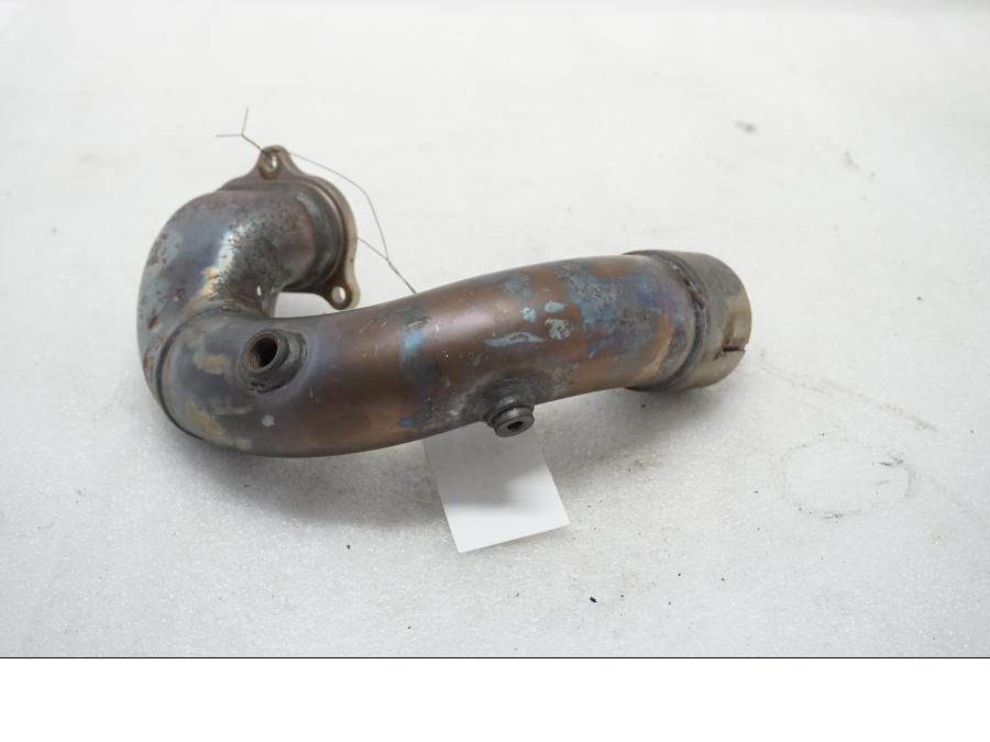 Framsidan på Grenrör från en Ducati Monster 1200 -2015 motorcykel.