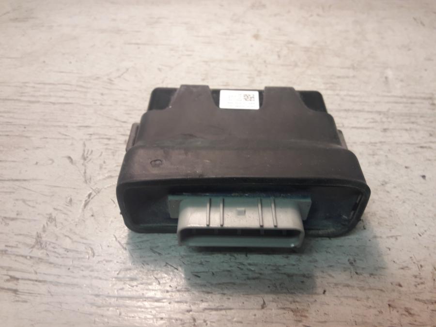 Framsidan på Styrbox från en KTM 1290 Super Duke -2016 motorcykel.