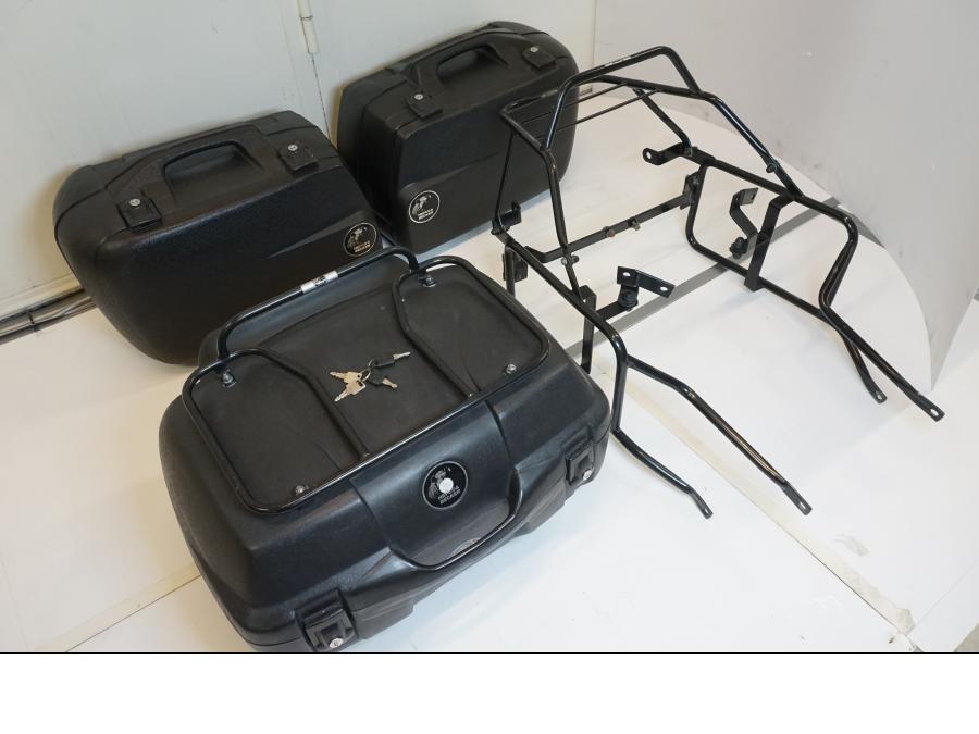 Framsidan på Sidoväska från en Yamaha XJ 900 -1997 motorcykel.