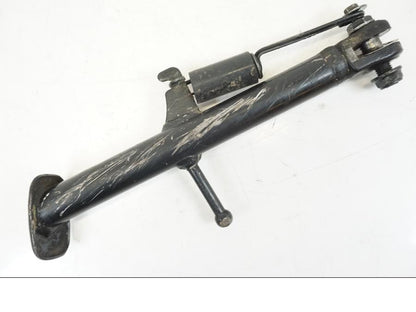 Snett uppifrån på Sidostöd från en Honda CBR 650 R -2019 motorcykel.